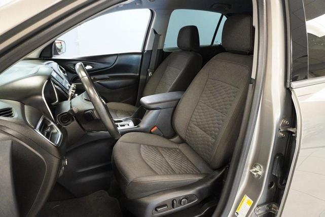 Photo of 2019 Pepperdust Metallic Chevrolet Equinox