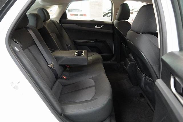 Photo of 2023 Glacial White Pearl Kia K5