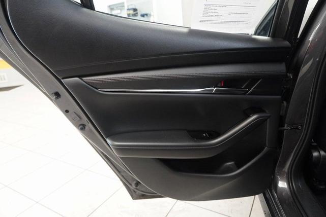 Photo of 2019 Machine Gray Metallic Mazda Mazda3