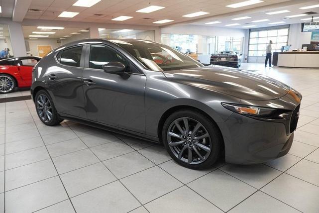 Photo of 2019 Machine Gray Metallic Mazda Mazda3