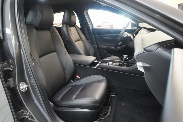 Photo of 2019 Machine Gray Metallic Mazda Mazda3