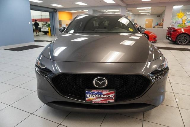 Photo of 2019 Machine Gray Metallic Mazda Mazda3