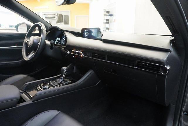 Photo of 2019 Machine Gray Metallic Mazda Mazda3