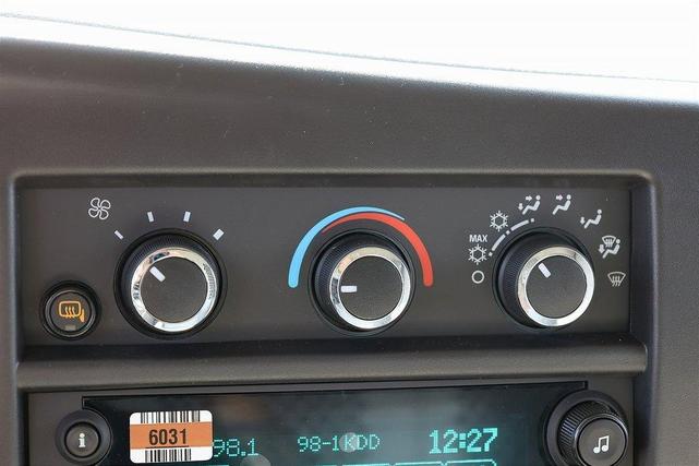 Photo of 2025 Summit White Chevrolet Express 2500