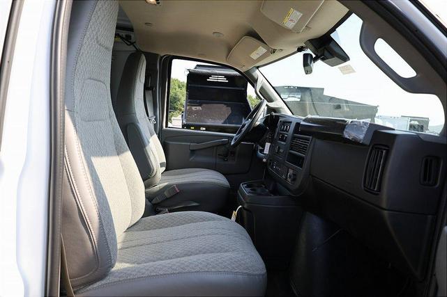 Photo of 2025 Summit White Chevrolet Express 2500