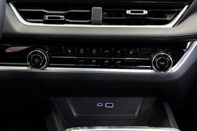Photo of 2026 Green Chevrolet Equinox