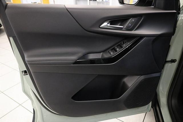 Photo of 2026 Green Chevrolet Equinox