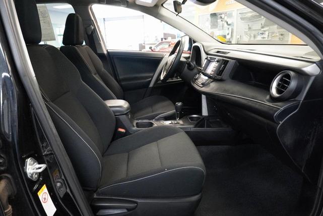 Photo of 2018 Black Toyota RAV4