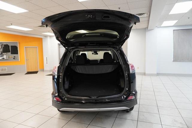 Photo of 2018 Black Toyota RAV4