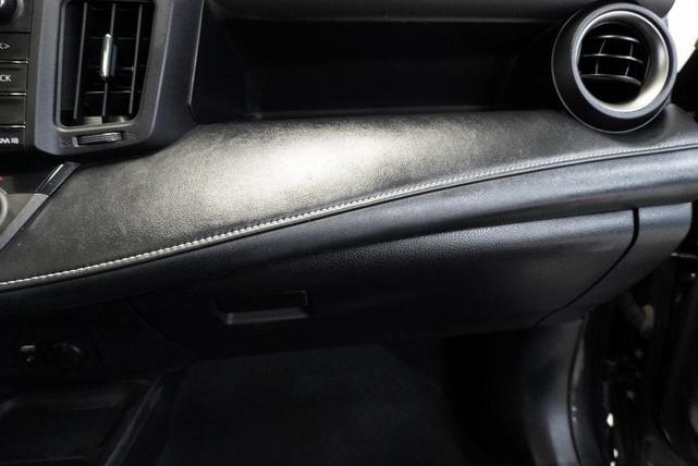 Photo of 2018 Black Toyota RAV4