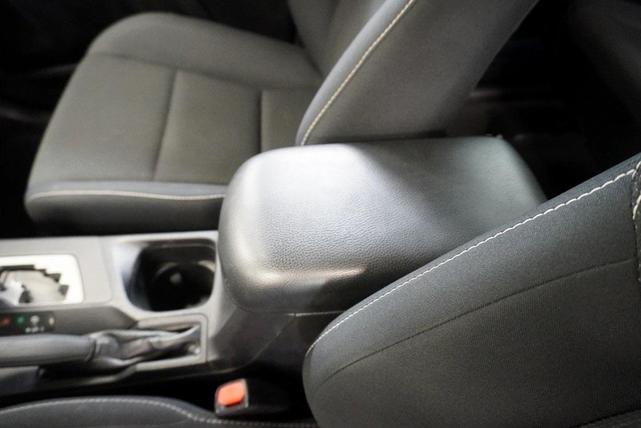 Photo of 2018 Black Toyota RAV4