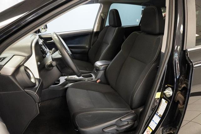 Photo of 2018 Black Toyota RAV4