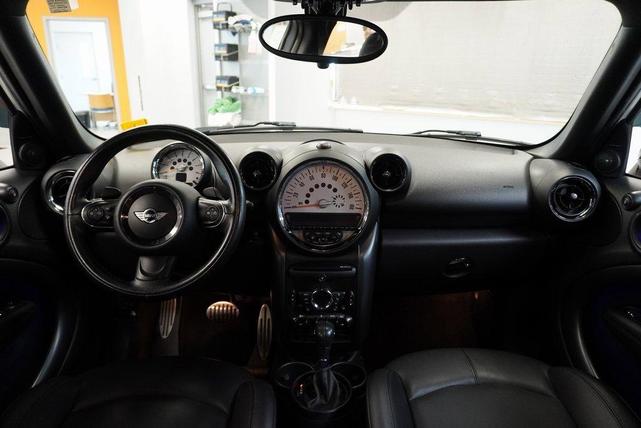 Photo of 2013 Crystal Silver Metallic MINI Countryman