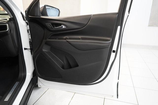 Photo of 2020 Summit White Chevrolet Equinox
