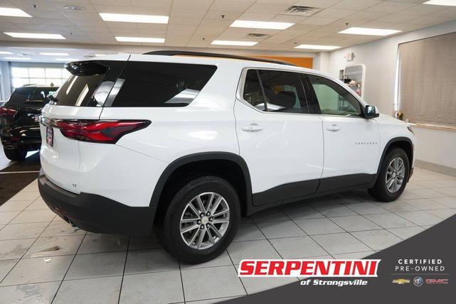 Photo of 2023 Summit White Chevrolet Traverse