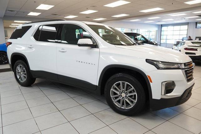 Photo of 2023 Summit White Chevrolet Traverse