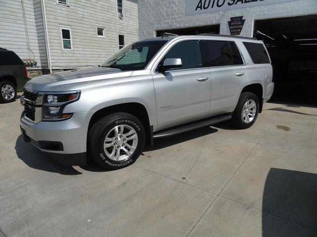 Photo of 2015 Silver Ice Metallic Chevrolet Tahoe