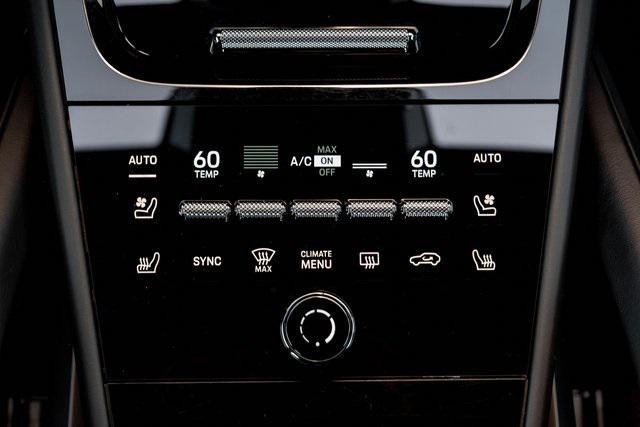 Photo of 2024 Black Metallic Porsche Cayenne