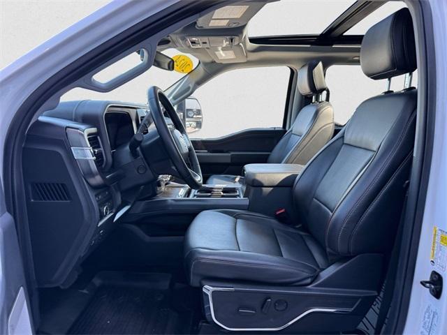 Photo of 2024 Oxford White Ford F-350