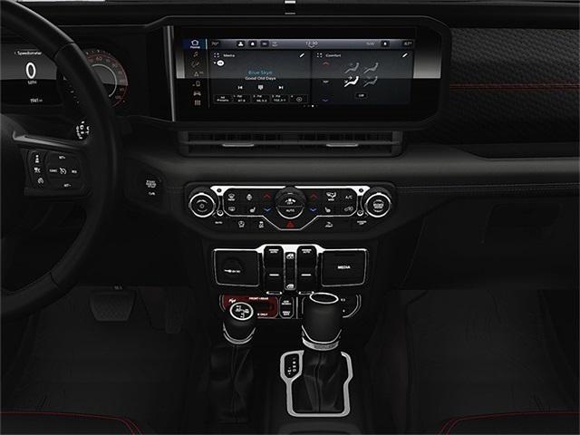 Photo of 2025 Black Clearcoat Jeep Wrangler