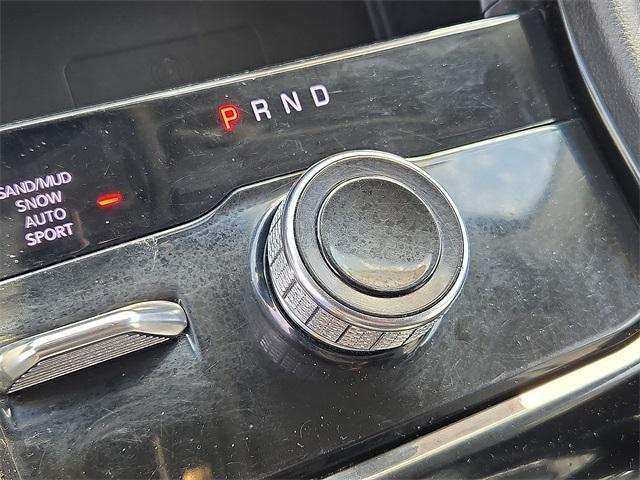 Photo of 2023 Bright White Clearcoat Jeep Grand Cherokee
