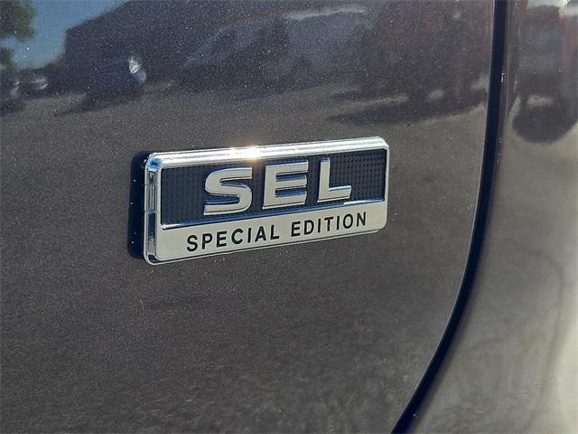 Photo of 2022 Deep Bronze Metallic Mitsubishi Outlander