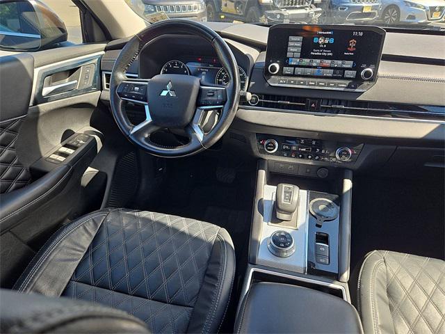 Photo of 2022 Deep Bronze Metallic Mitsubishi Outlander