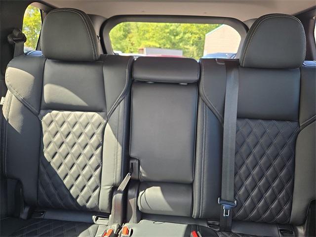 Photo of 2022 Deep Bronze Metallic Mitsubishi Outlander