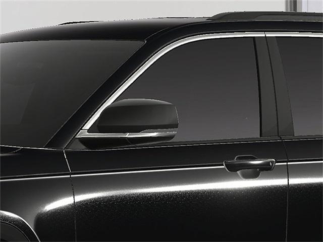Photo of 2025 Diamond Black Crystal Pearlcoat Jeep Grand Cherokee