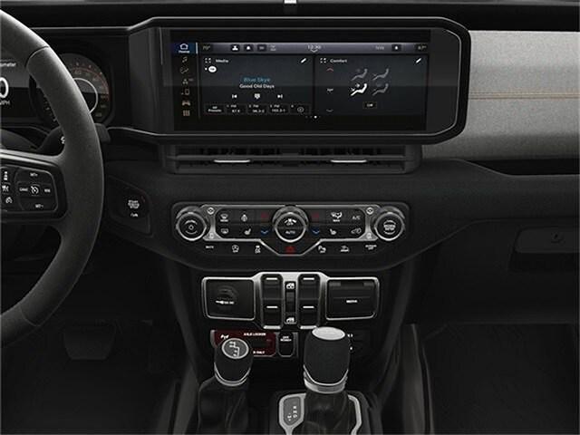 Photo of 2025 Black Clearcoat Jeep Gladiator
