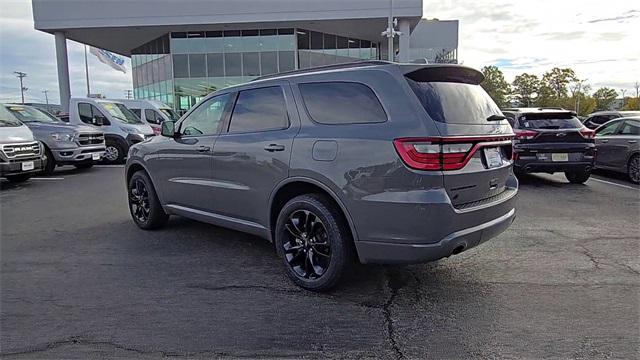 Photo of 2022 DB Black Clearcoat Dodge Durango