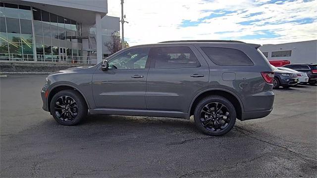 Photo of 2022 DB Black Clearcoat Dodge Durango