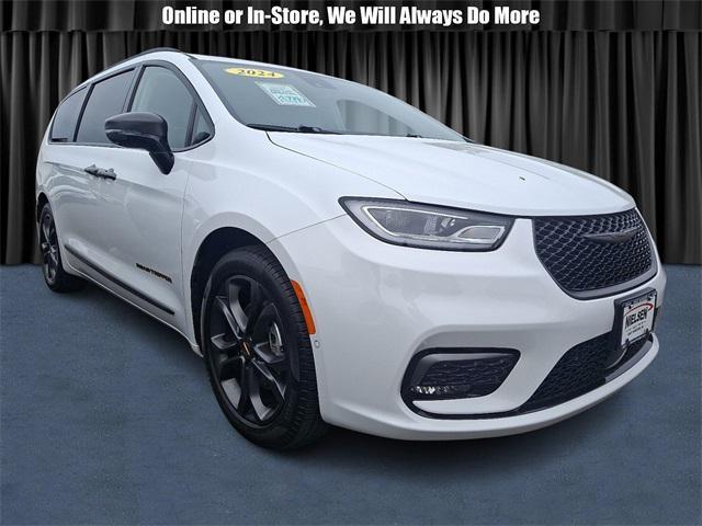 2024 Chrysler Pacifica