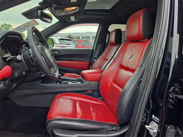 Photo of 2022 DB Black Clearcoat Dodge Durango