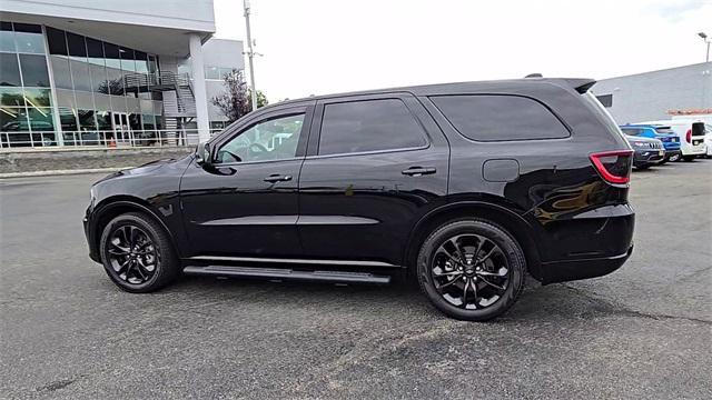 Photo of 2022 DB Black Clearcoat Dodge Durango