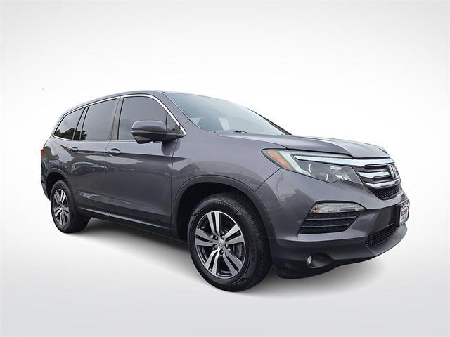 Photo of 2017 Modern Steel Metallic Honda Pilot