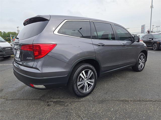 Photo of 2017 Modern Steel Metallic Honda Pilot
