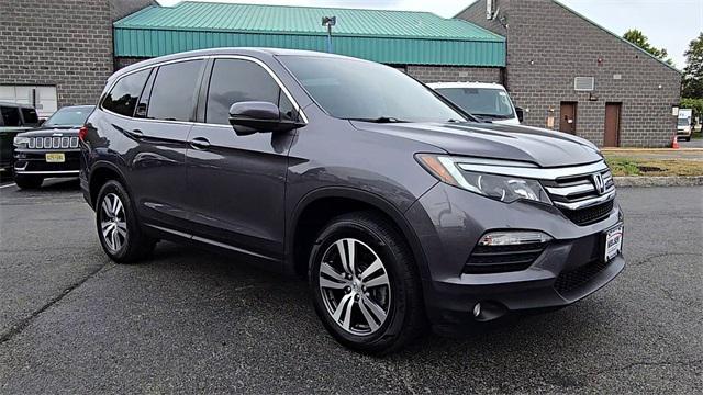 Photo of 2017 Modern Steel Metallic Honda Pilot