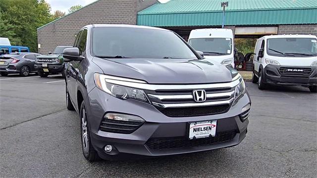 Photo of 2017 Modern Steel Metallic Honda Pilot