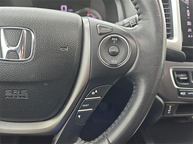 Photo of 2017 Modern Steel Metallic Honda Pilot