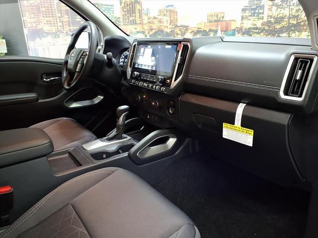 Photo of 2026 Bluestone Pearl Nissan Frontier