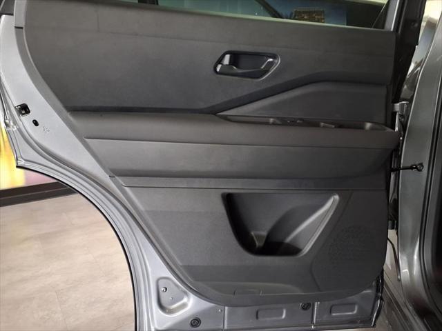 Photo of 2025 Gun Metallic Nissan Pathfinder