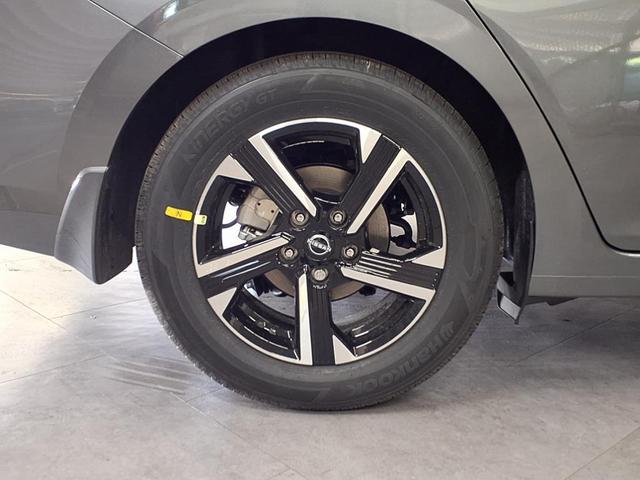 Photo of 2025 Gun Metallic Nissan Sentra