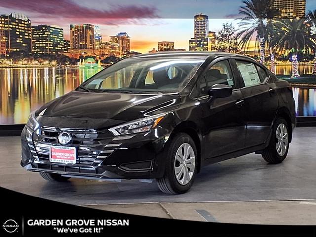 Photo of 2025 Super Black Metallic Nissan Versa
