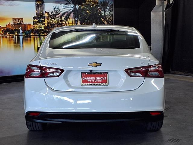 Photo of 2022 Summit White Chevrolet Malibu
