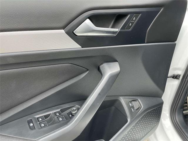 Photo of 2024 Pure White Volkswagen Jetta