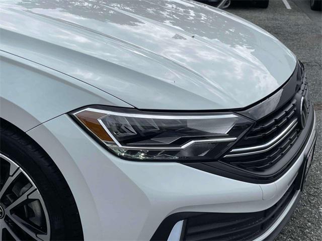 Photo of 2024 Pure White Volkswagen Jetta