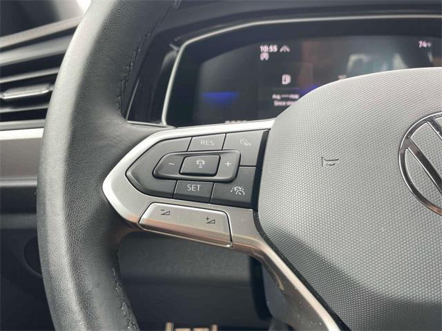 Photo of 2024 Pure White Volkswagen Jetta