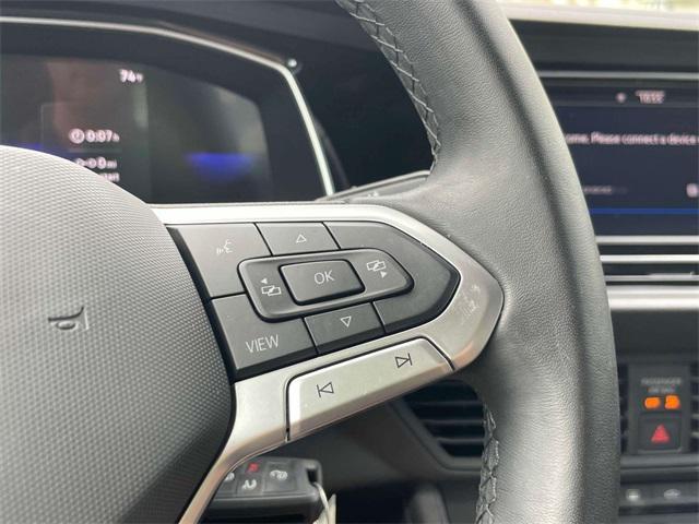 Photo of 2024 Pure White Volkswagen Jetta