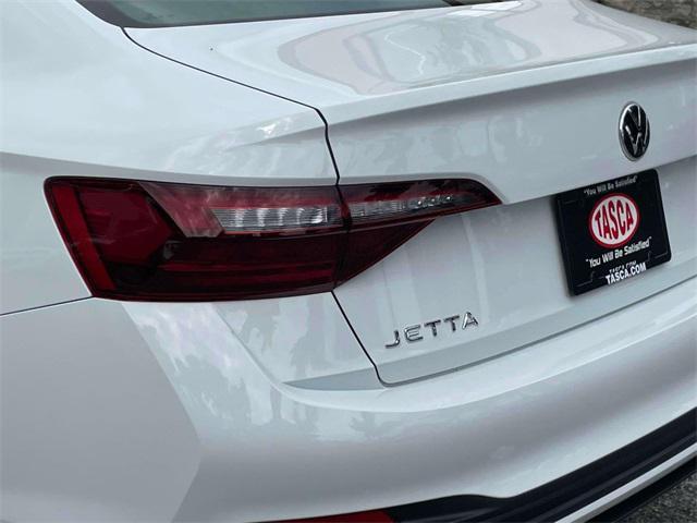 Photo of 2024 Pure White Volkswagen Jetta